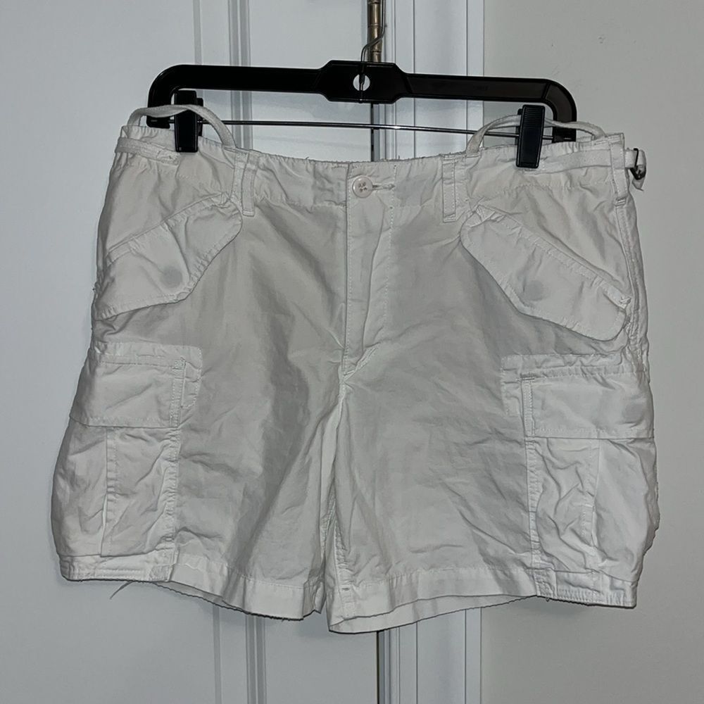 Women’s White Polo Ralph Lauren mega pocket cargo parachute 6” shorts US 8